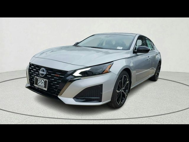 2025 Nissan Altima SR