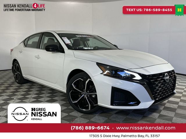 2025 Nissan Altima SR