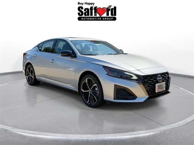 2025 Nissan Altima SR