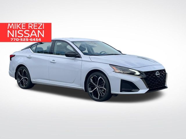 2025 Nissan Altima SR