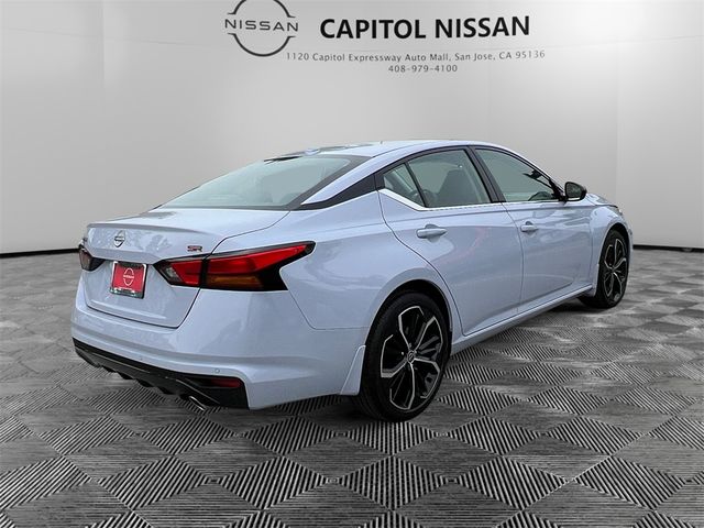 2025 Nissan Altima SR