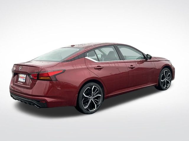2025 Nissan Altima SR