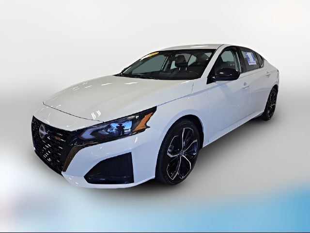 2025 Nissan Altima SR
