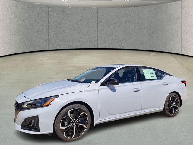 2025 Nissan Altima SR