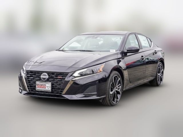 2025 Nissan Altima SR