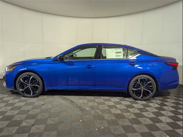2025 Nissan Altima SR