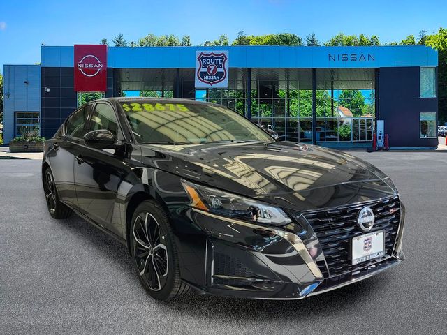 2025 Nissan Altima SR