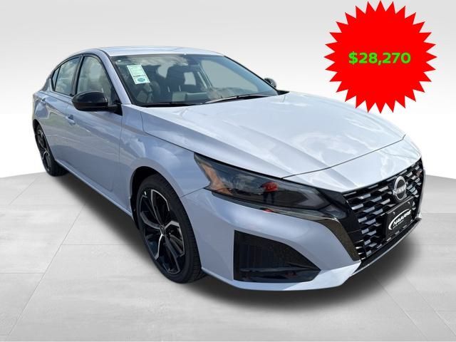 2025 Nissan Altima SR