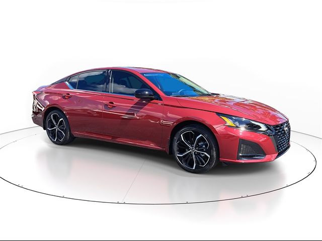 2025 Nissan Altima SR