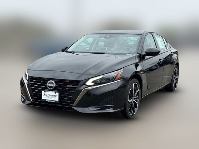 2025 Nissan Altima SR