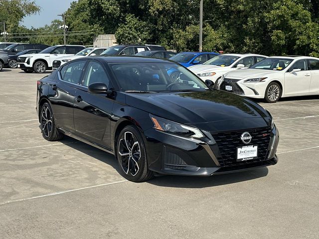 2025 Nissan Altima SR
