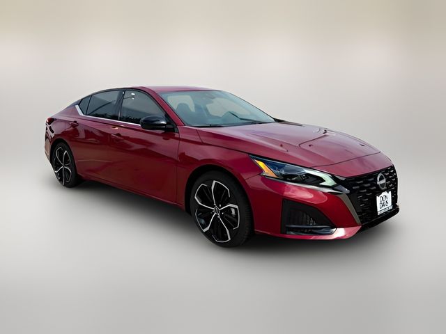 2025 Nissan Altima SR