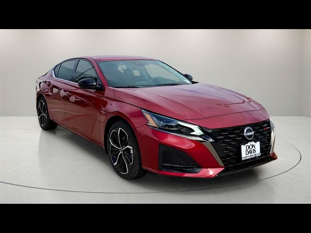 2025 Nissan Altima SR