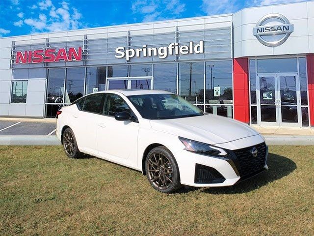 2025 Nissan Altima SR