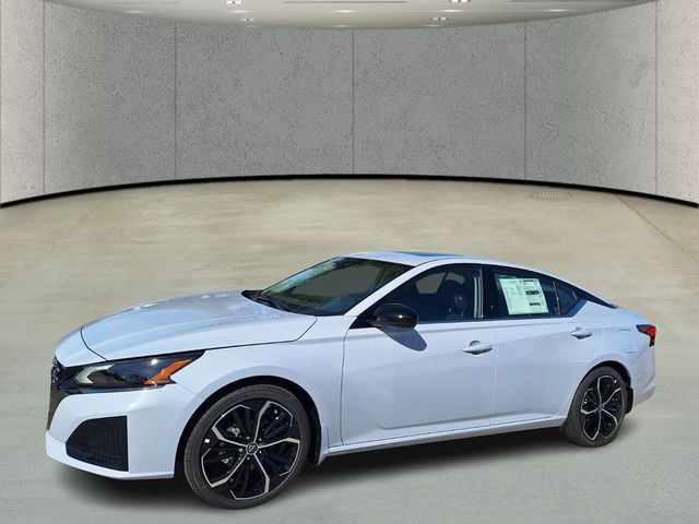 2025 Nissan Altima SR