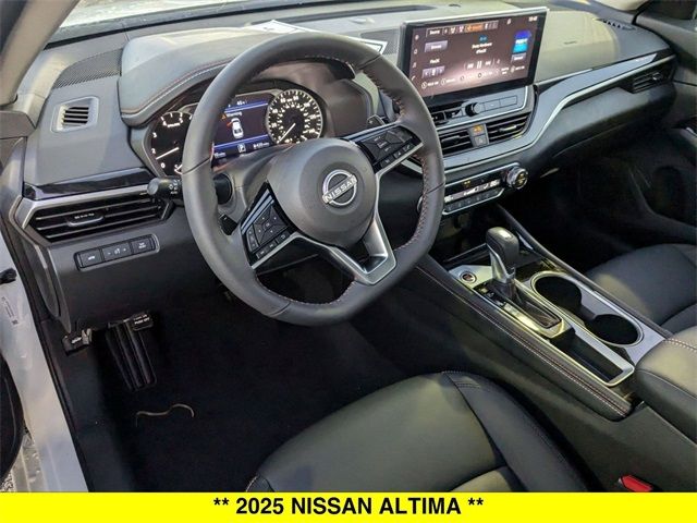 2025 Nissan Altima SR