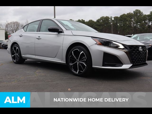 2025 Nissan Altima SR