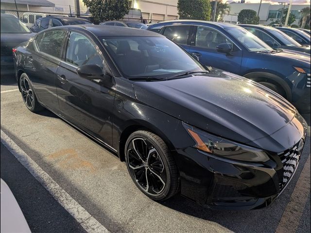 2025 Nissan Altima SR