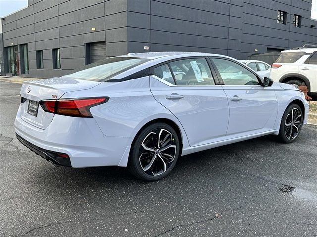 2025 Nissan Altima SR