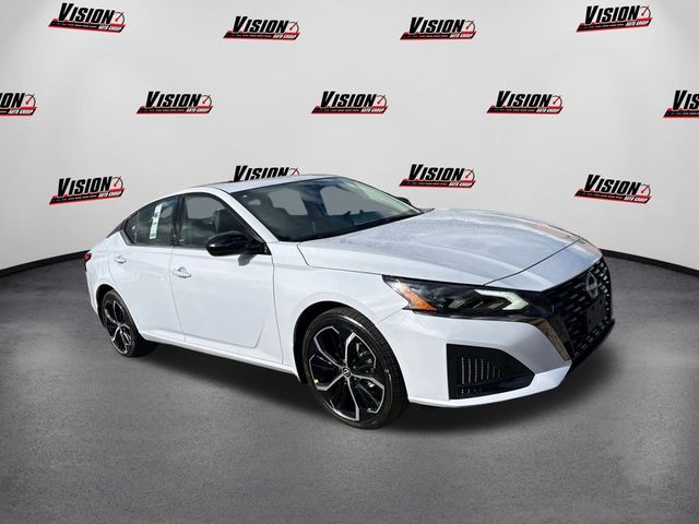 2025 Nissan Altima SR