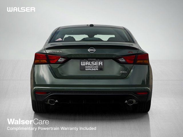 2025 Nissan Altima SR