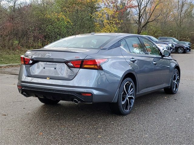 2025 Nissan Altima SR