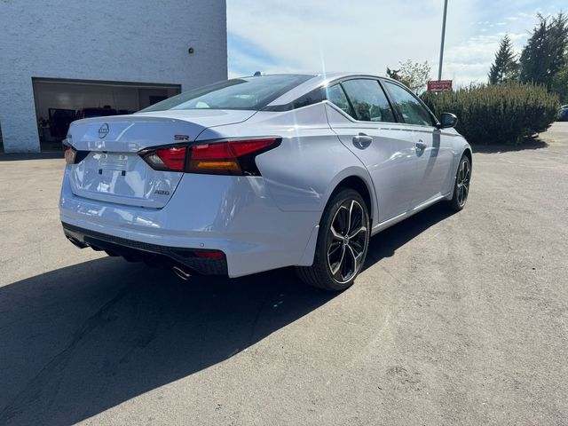 2025 Nissan Altima SR
