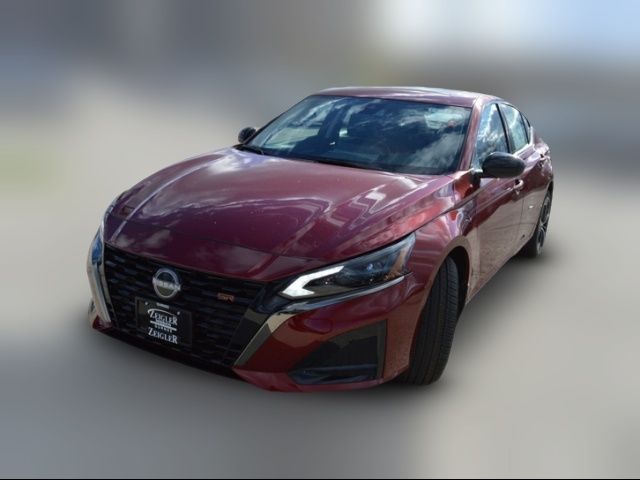 2025 Nissan Altima SR