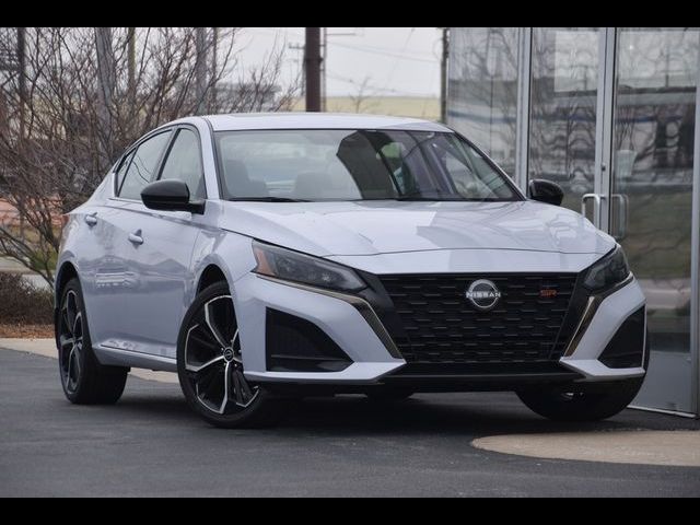 2025 Nissan Altima SR