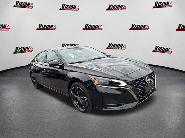 2025 Nissan Altima SR