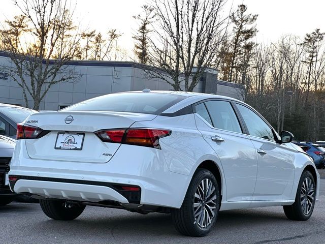 2025 Nissan Altima SV