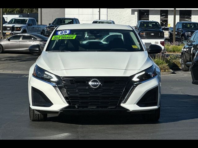 2025 Nissan Altima SV