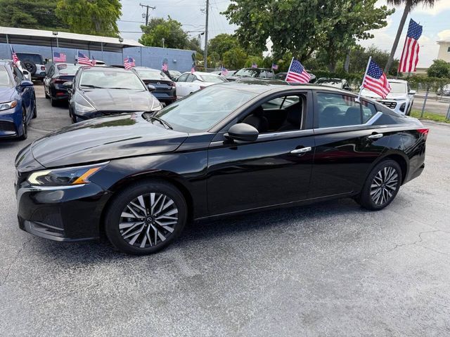 2025 Nissan Altima SV