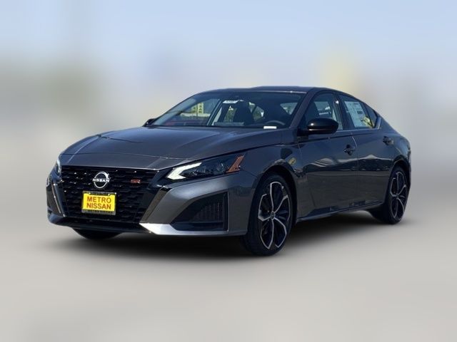 2025 Nissan Altima SR