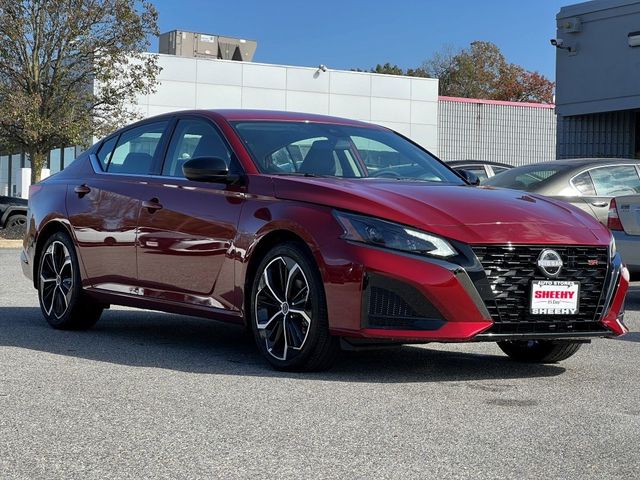 2025 Nissan Altima SR