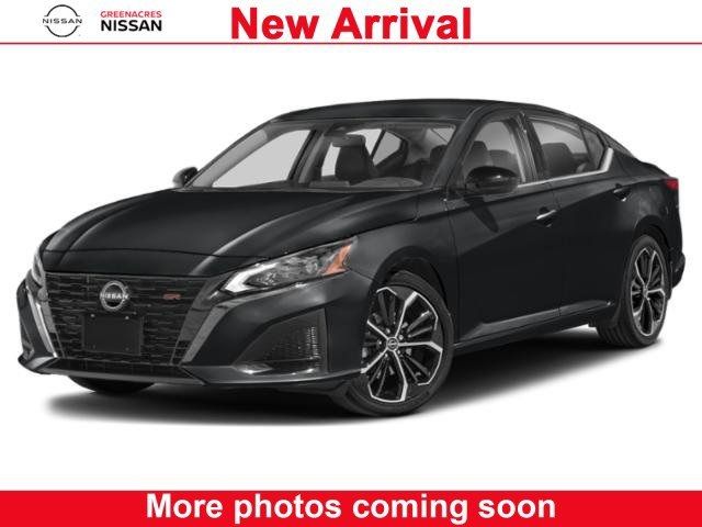 2025 Nissan Altima SR