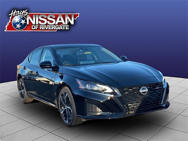 2025 Nissan Altima SR