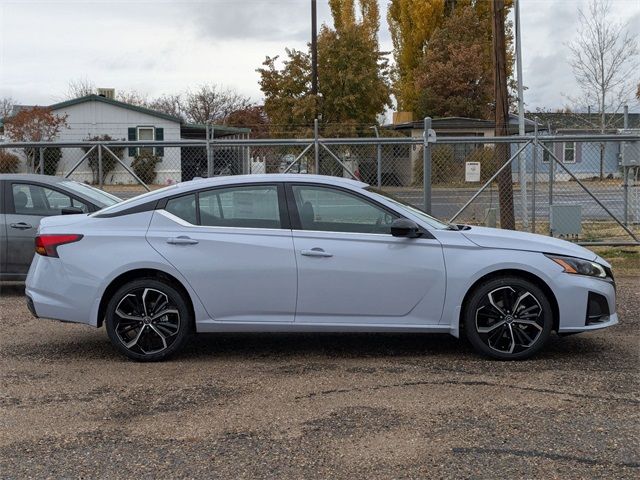 2025 Nissan Altima SR