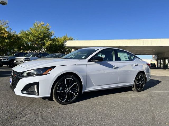 2025 Nissan Altima SR