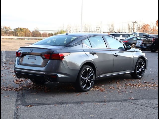 2025 Nissan Altima SR