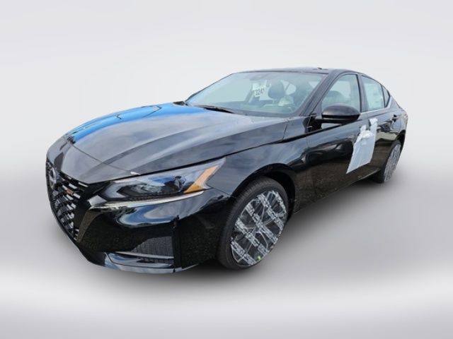 2025 Nissan Altima SR