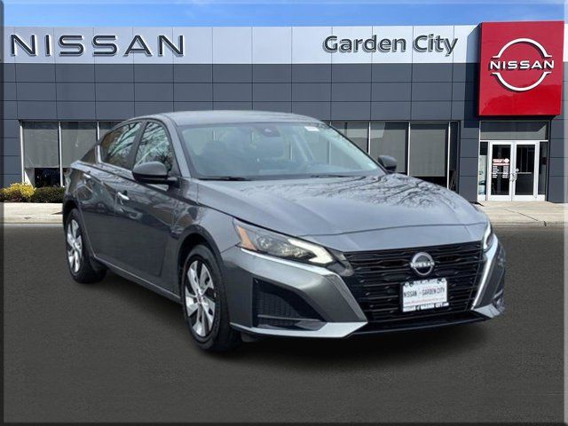 2025 Nissan Altima S