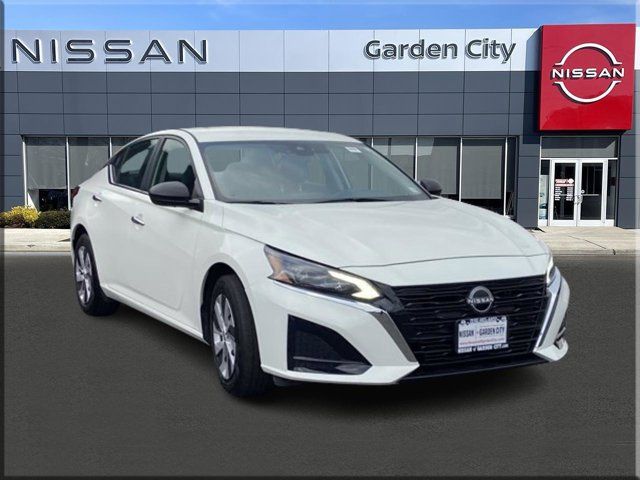 2025 Nissan Altima S