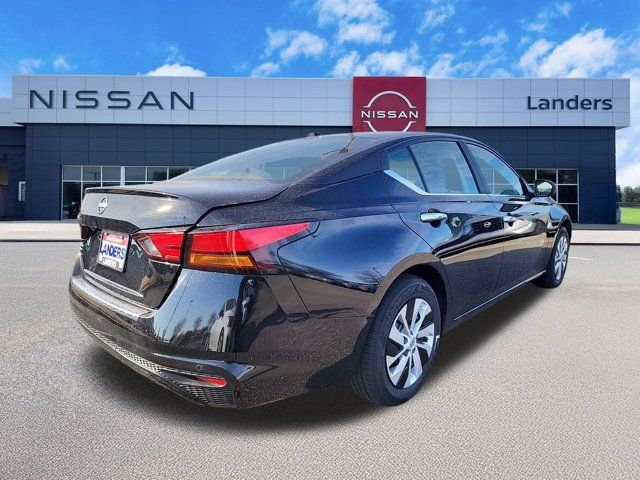 2025 Nissan Altima S