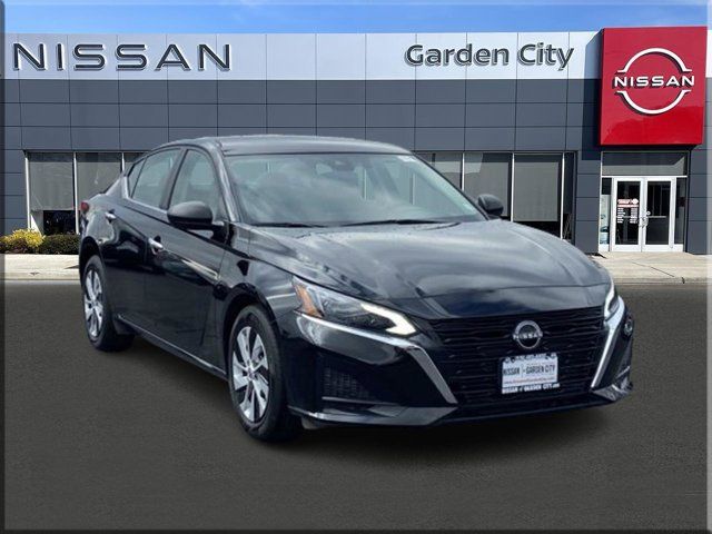 2025 Nissan Altima S