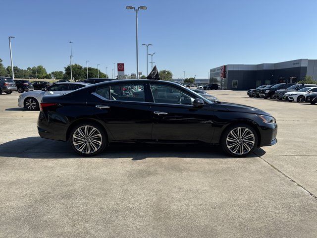 2025 Nissan Altima SL