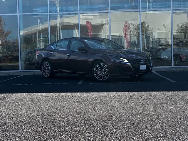 2025 Nissan Altima SL