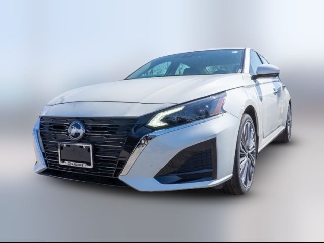 2025 Nissan Altima SL