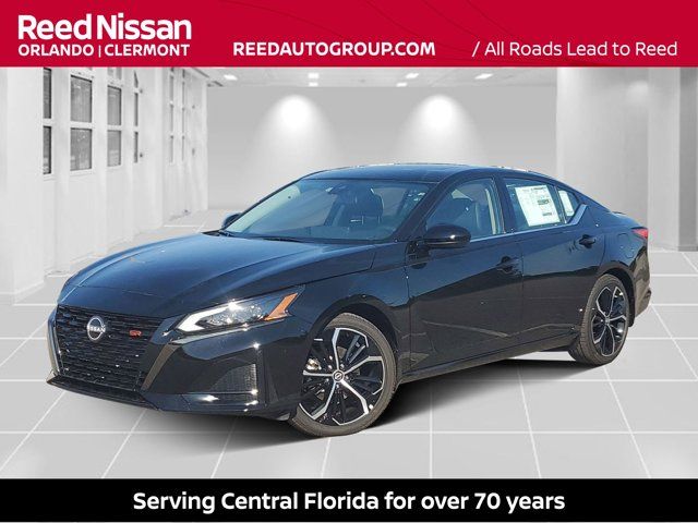 2025 Nissan Altima SR