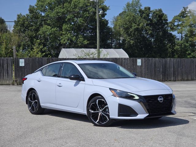 2025 Nissan Altima SR